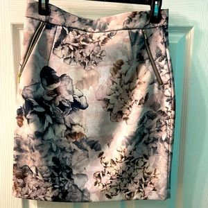 H&M skirt floral print Sz. 10